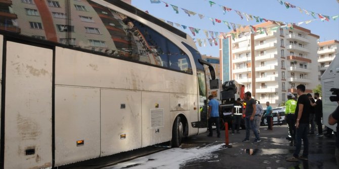 Annelerin nöbetine otobüs engeli