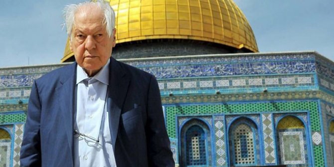Nuri Pakdil'in ölümü, Katolik rahibi yasa boğdu