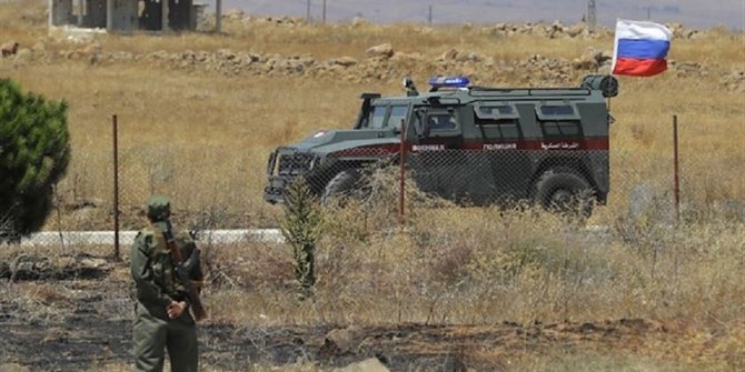 Rus askerleri Soçi mutabakatının ardından Fırat Nehri'ni geçerek Ayn El Arab'a girdi