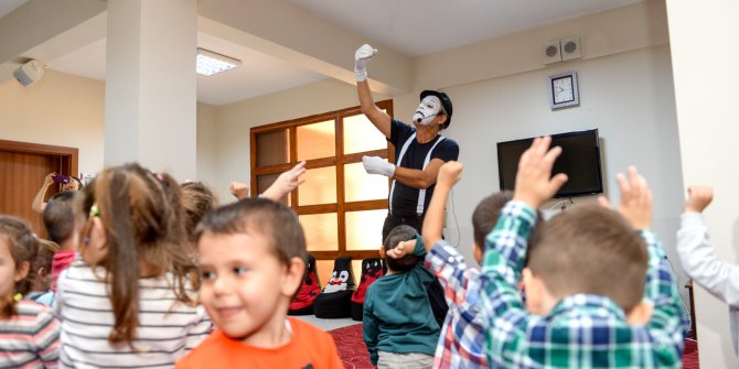 Altındağlı çocuklar pandomim sanatıyla tanıştılar