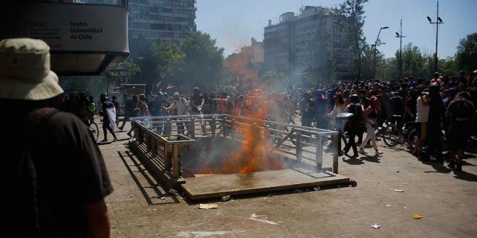Şili'deki protestolarda 19 kişi öldü