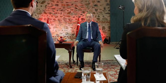 Küstah mektubu beraberinde ABD'ye götürüp Trump'a gösterecek