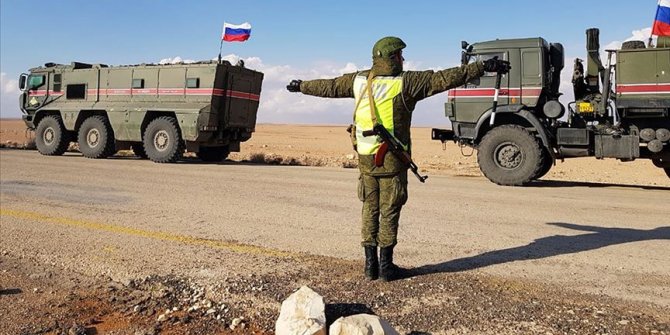 Rus takviye birlikleri Türkiye-Suriye sınırına ulaştı