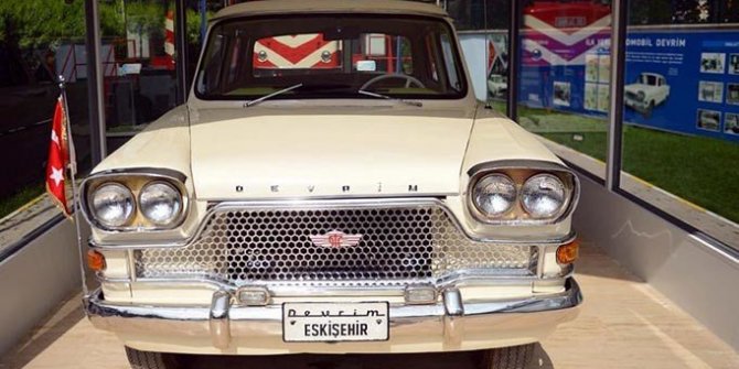 'Devrim' 58 yaşında