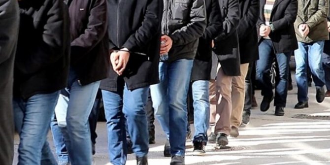 İzmir merkezli fetö operasyonu: çok sayıda gözaltı var