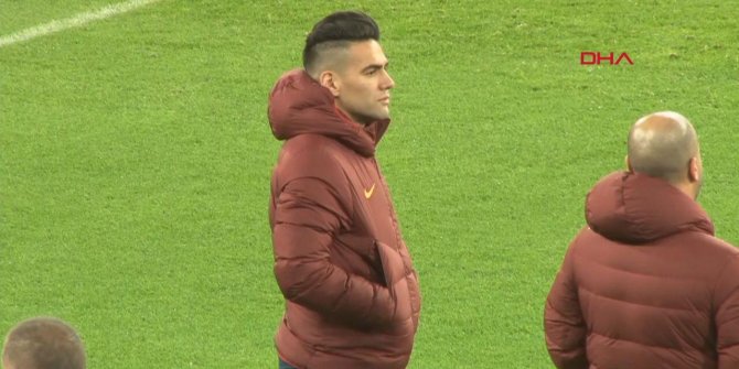 Radamel Falcao Madrid'de takım arkadaşlarını yalnız bırakmadı