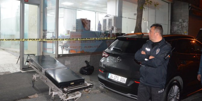 Tıp merkezinde doktor doktoru tabancayla vurdu