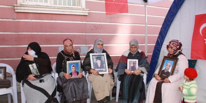 Evlat nöbeti 71. gününde: Yerin dibine batsın PKK ve PYD