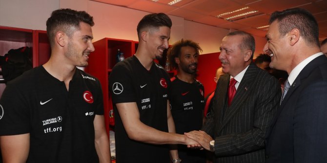 Cumhurbaşkanı Erdoğan milli maç sonu değerlendirmeler yaptı
