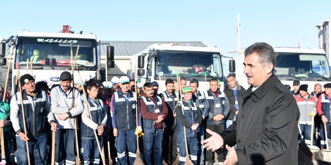 Mamak temizlik avcıları iş başında