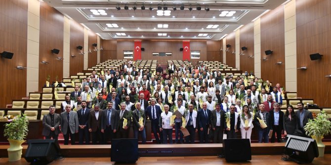 Büyükşehir Belediyesi'nin “Sonbahar Dönemi Bahçıvanlık Kursu” sertifikaları dağıtıldı