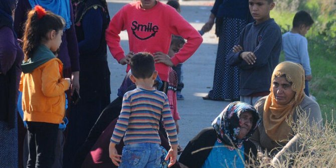 Adana'da feci kaza: Yakınları sinir krizi geçirdi