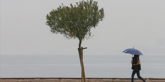 Batı bölgelerde hava sıcaklığı azalacak