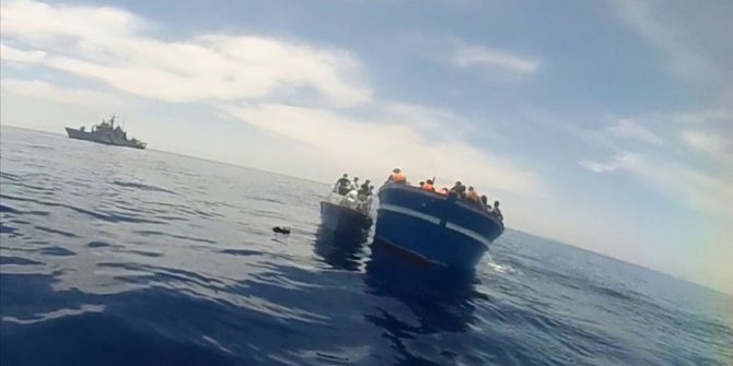 Akdeniz'de göçmen faciasının eşiğinden dönüldü