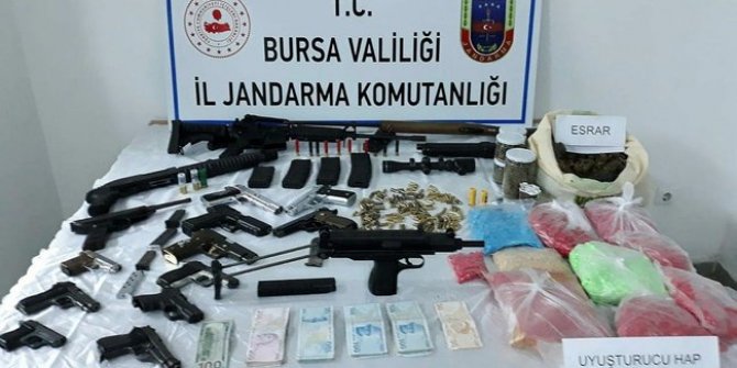 Evden cephanelik çıktı