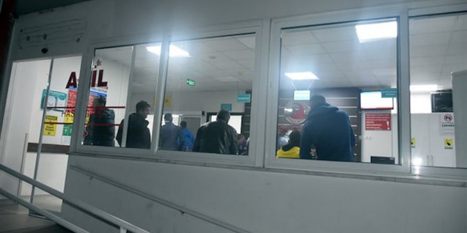 50 kişi yemekten zehirlendi