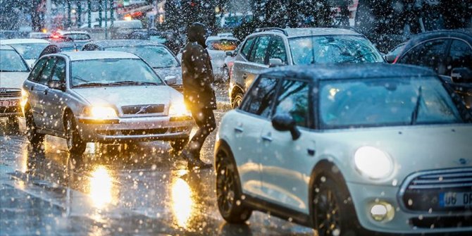 Soğuk ve yağışlı hava geliyor