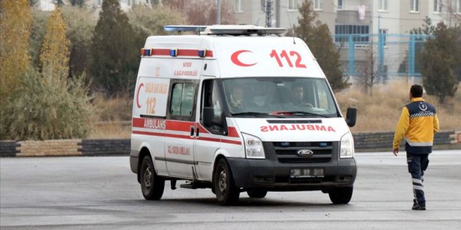 Van'da silah kazasında yaralanan asker şehit oldu