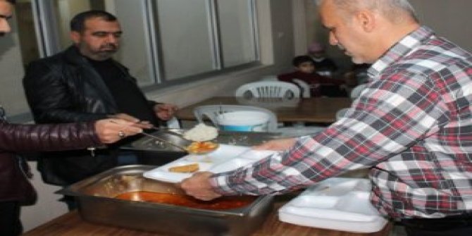 Adana'da hırsızlar aşevini soydu