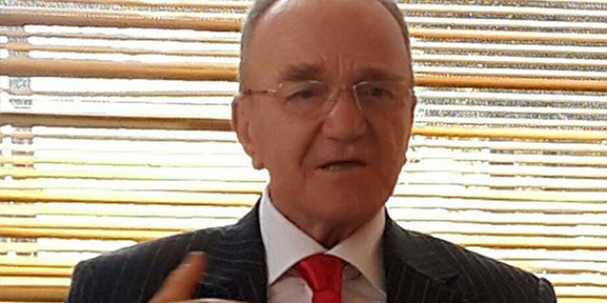 Eski bakan Aytekin, dolandırıldı