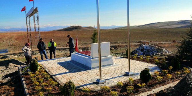 Çankırı'da şehidin kabri düzenlendi