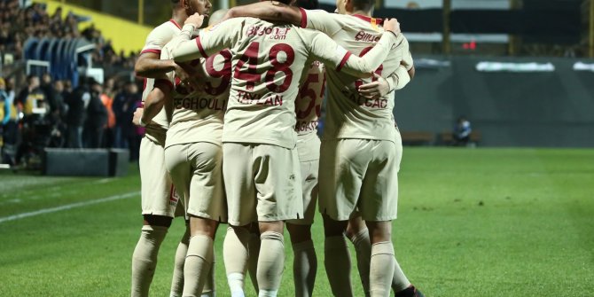 Aslarıyla oynayan Galatasaray Tuzlaspor'u eledi