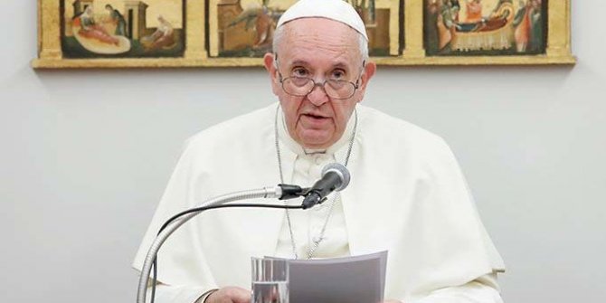 Papa Francis: Eşcinseller de aile kurma hakkına sahiptir