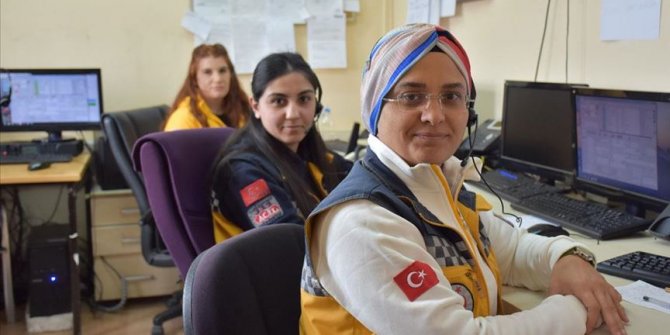 '1 Nisan şakası' yapan da 'İneğim doğuruyor ambulans gönderin' diyen de 112'yi arıyor