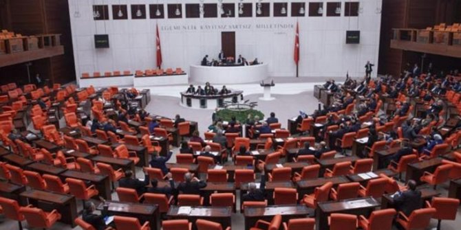 4 kanun Resmi Gazete'de!