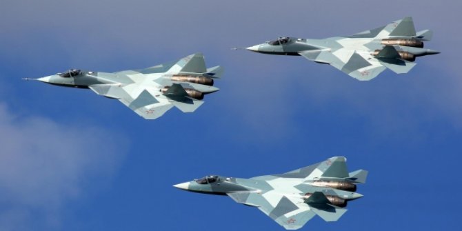 Su-57 savaş uçağı düştü