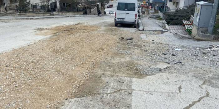 Mamak'ta yollar bozuk: Vatandaş çözüm bekliyor