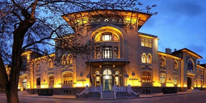 Ankara üniversiteleri arasında yer alan bir diğer üniversite Ankara Sosyal Bilimler Üniversitesidir.