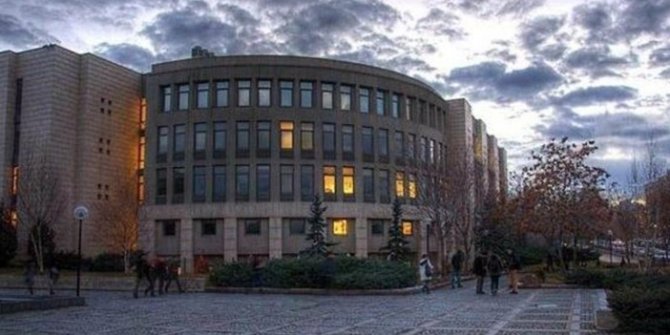 Ankara Üniversitelerinden birisi ihsan dogramacı bilkent üniversitesi rektörlük binası