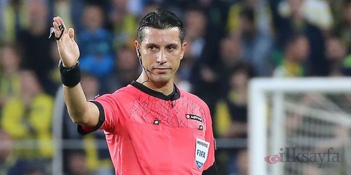 ali palabıyık maç yönetirken çekilen görüntüsü