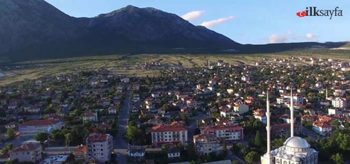 Çorum ilçeleri arasından 58 köyü bulunan Kargı ilçesinin kuşnakışı manzarası