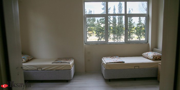 depremzedeler için hazırlanan KYK yurtlarından birinin içi