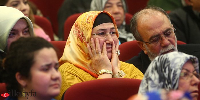 hac kura çekimi ne zaman diye bekleyen bir kadın