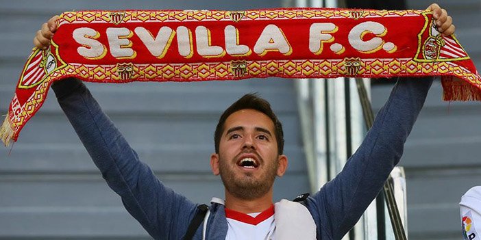 Sevilla nerenin takımı sorusu için sevilla taraftarı bir ispanyol