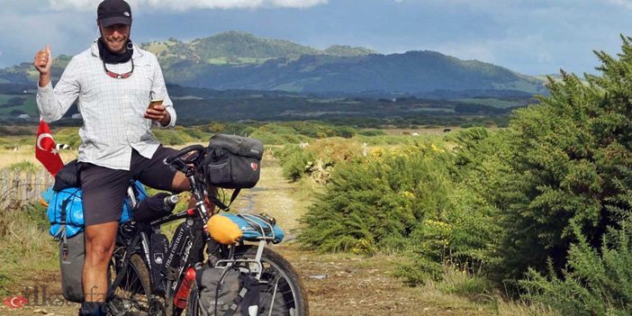 demir atlı adam ve dağ ile fotoğrafı