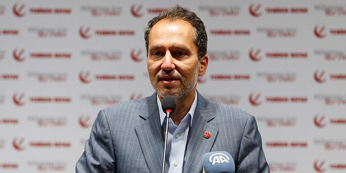 cumhurbaşkanı adayı fatih erbakan açıklama yaparken