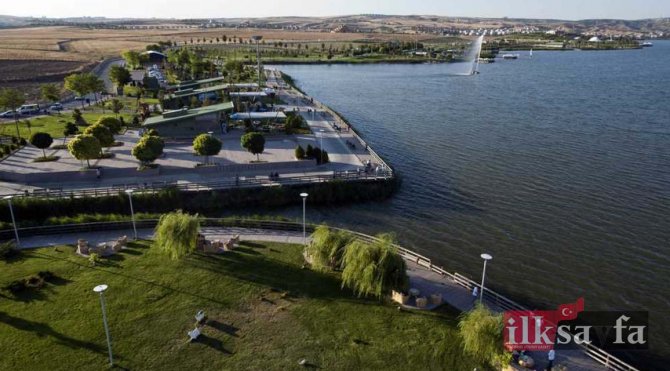 Ankara gölleri arasında yer alan bir diğer gölde Eymir Mogan gölüdür. 