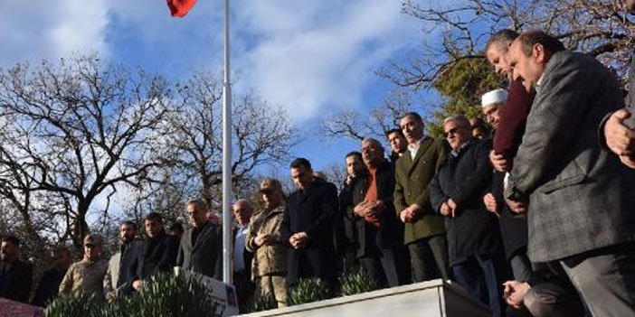 Şehitler ziyaret edildi