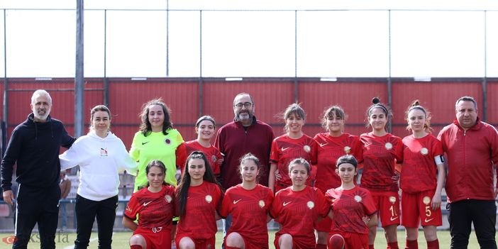 gb-kadin-futbol-2.jpg