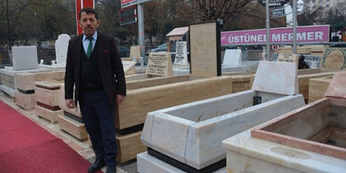 nurettin fındık mezar taşı