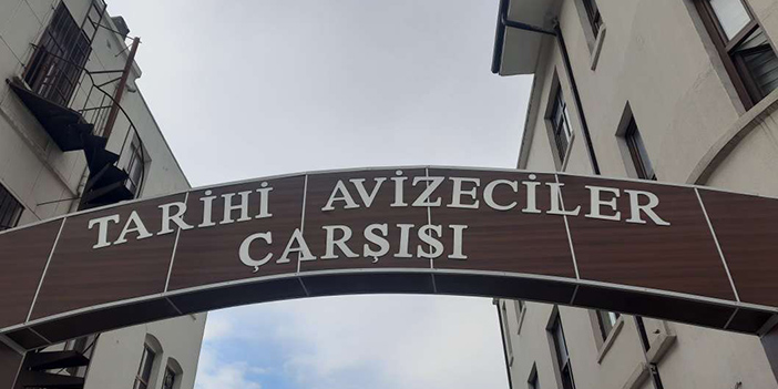 tarihi avizeciler çarşısı