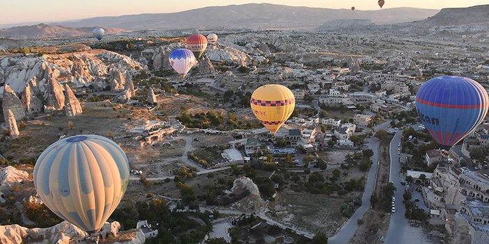 nevşehir balonlar yerleşim merkezi üzerinde