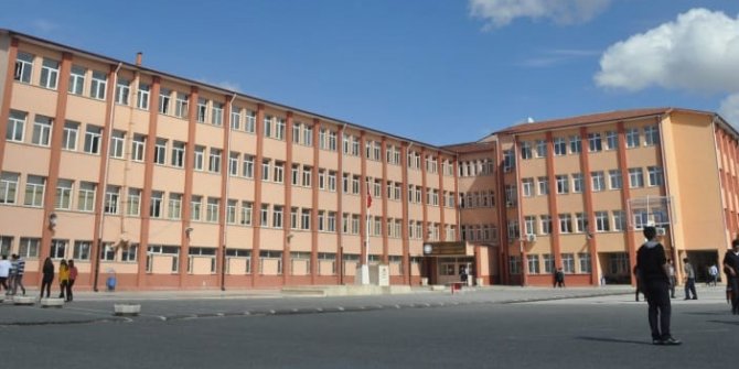 gazi-anadolu-lisesi.jpg