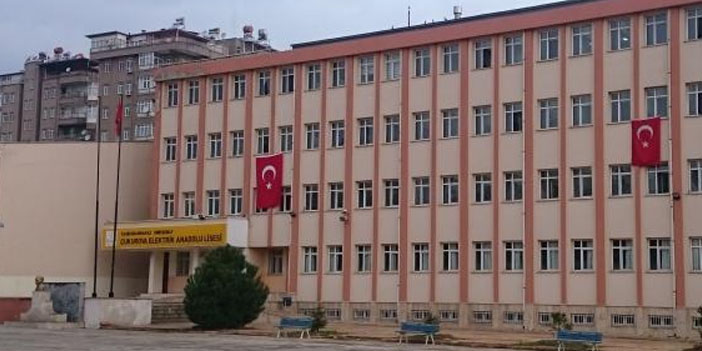 cukurova-elektrik-anadolu-lisesi.jpg