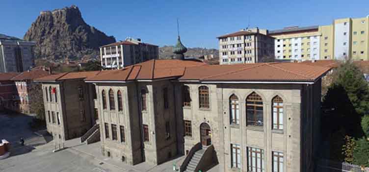 afyon-lisesi-001.jpg
