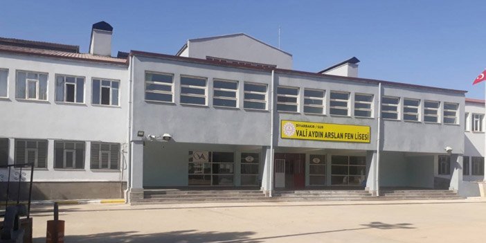vali-aydin-arslan-fen-lisesi.jpg